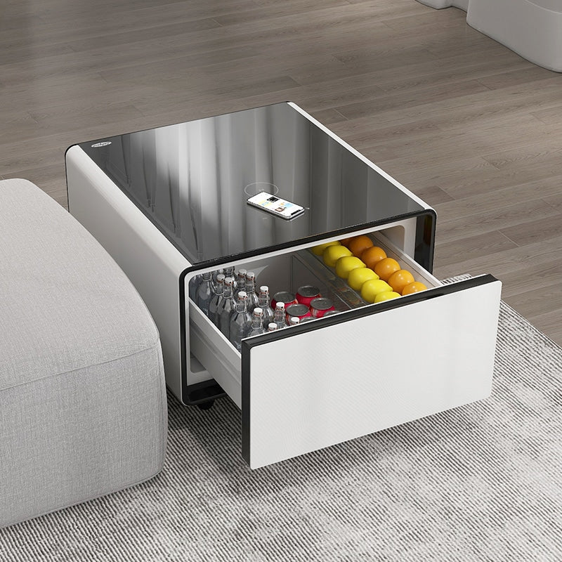 Multifunktionaler Couchtisch mit Kühlfunktion für ein modernes Wohnzimmer